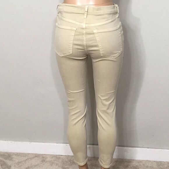 New. Destroyed High rise stretch busted jean. NWOT - Picture 7 of 8